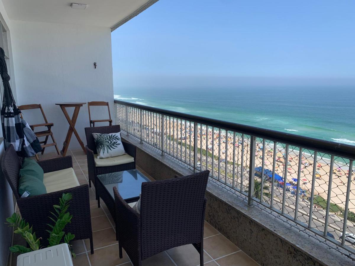 Em Frente A Da Barra Da Tijuca, Vista Total O Mar