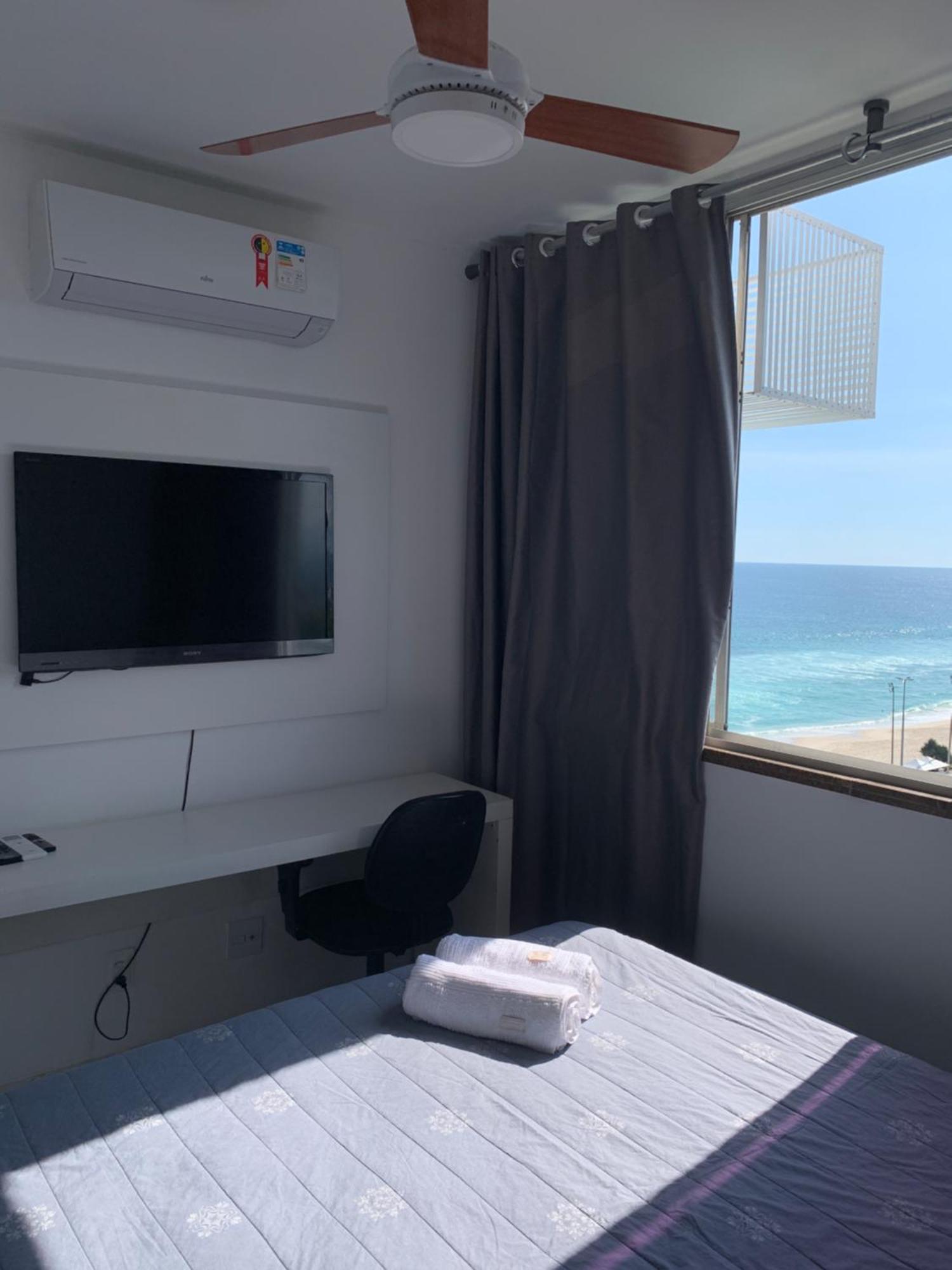 Apartamento Em Frente A Da Barra Da Tijuca, Vista Total O Mar *